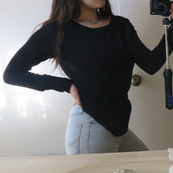 Black Long Sleeve - Picture 3 of 3